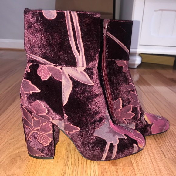 STEVE MADDEN Burgundy Elissa Brocade Velvet Bootie - Picture 2 of 6